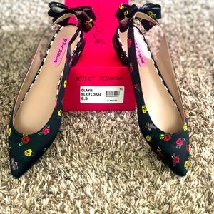 Betsy Johnson “Clayr” flat shoes.